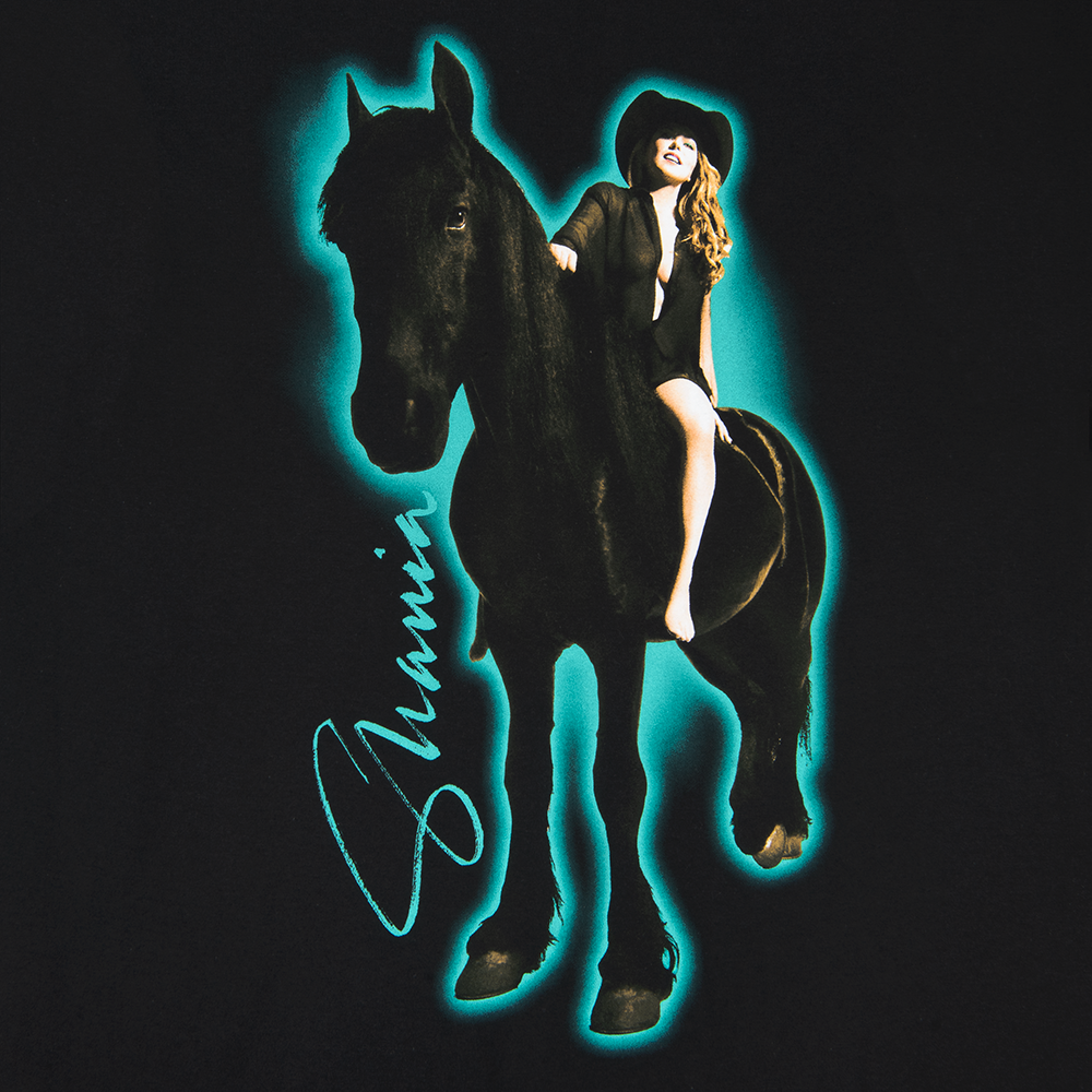 Queen of Me Tee Detail